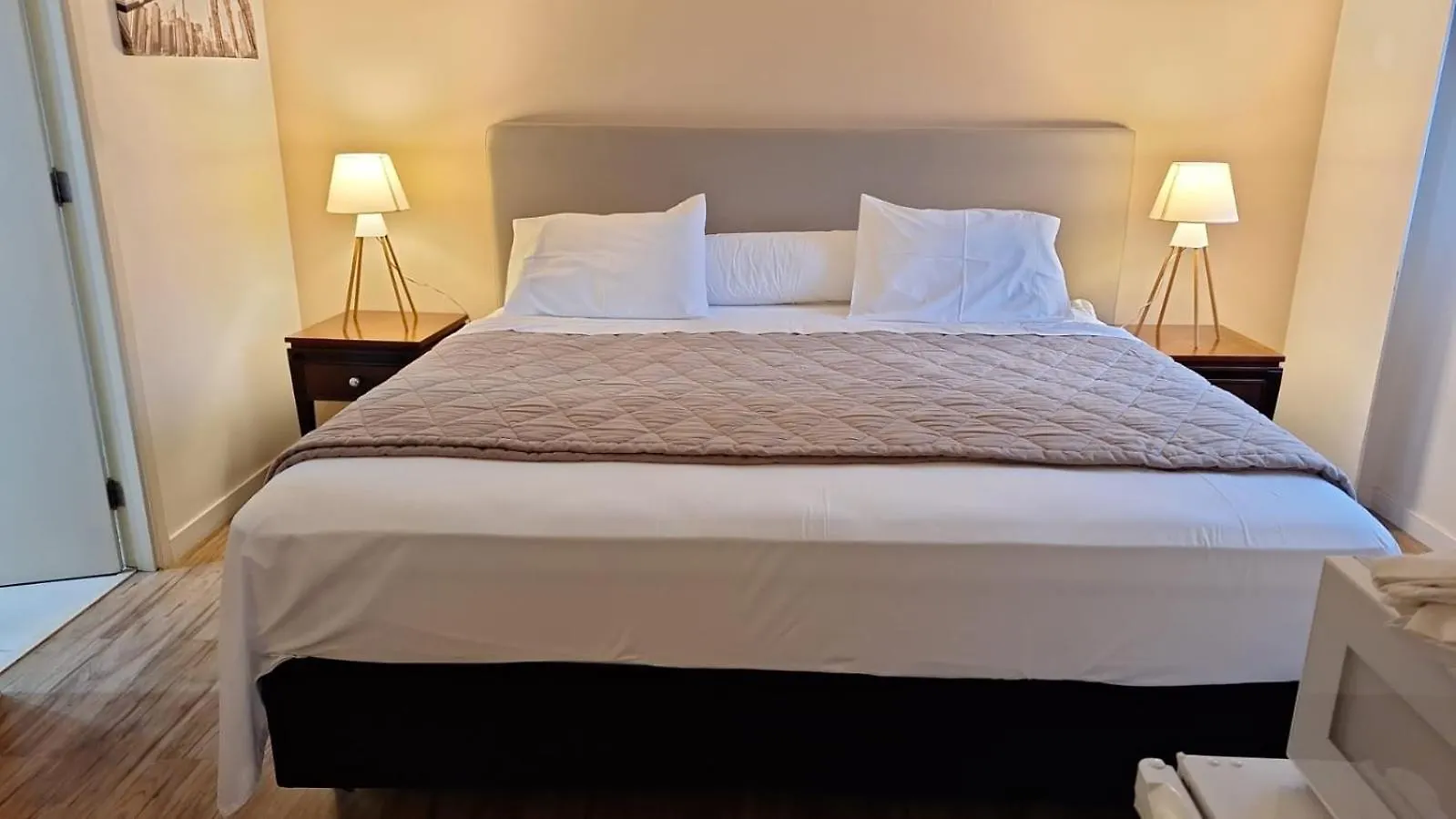 Traveling In Sao Paulo, Luxuoso Hotel Faria Lima, Jeronimo Da Veiga 248 0*,